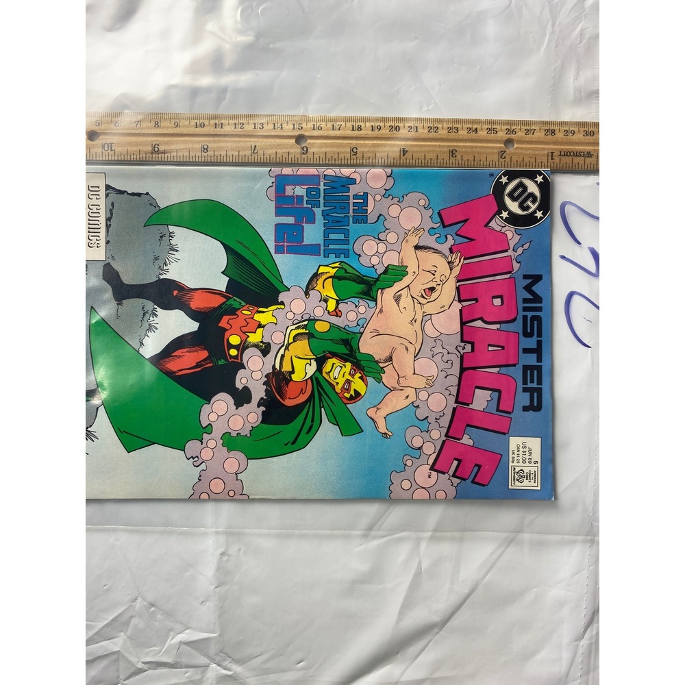 DC Comics Mister‎ Miracle The Miracle of Life Comic Book 1980s